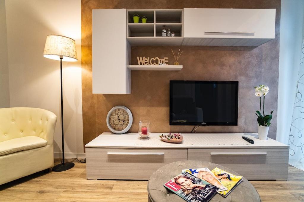 Carrara Deluxe Apartment *