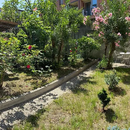 Carrara Deluxe Home Bergamo Exterior foto